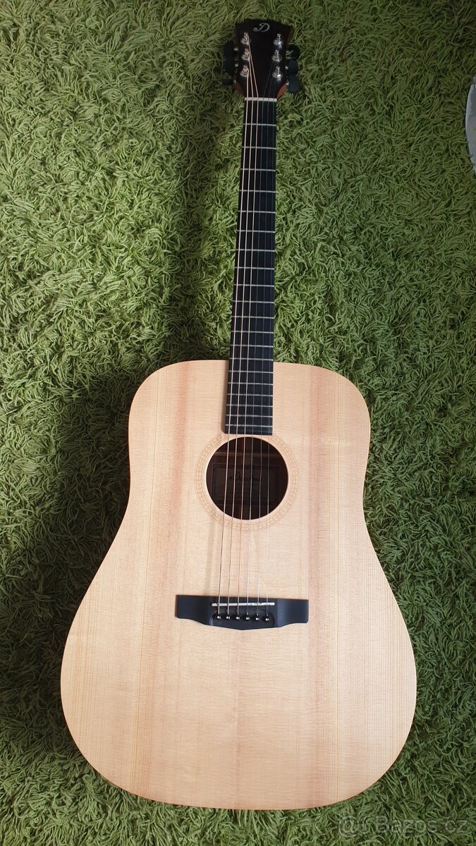 Akustická kytara Dowina D-S