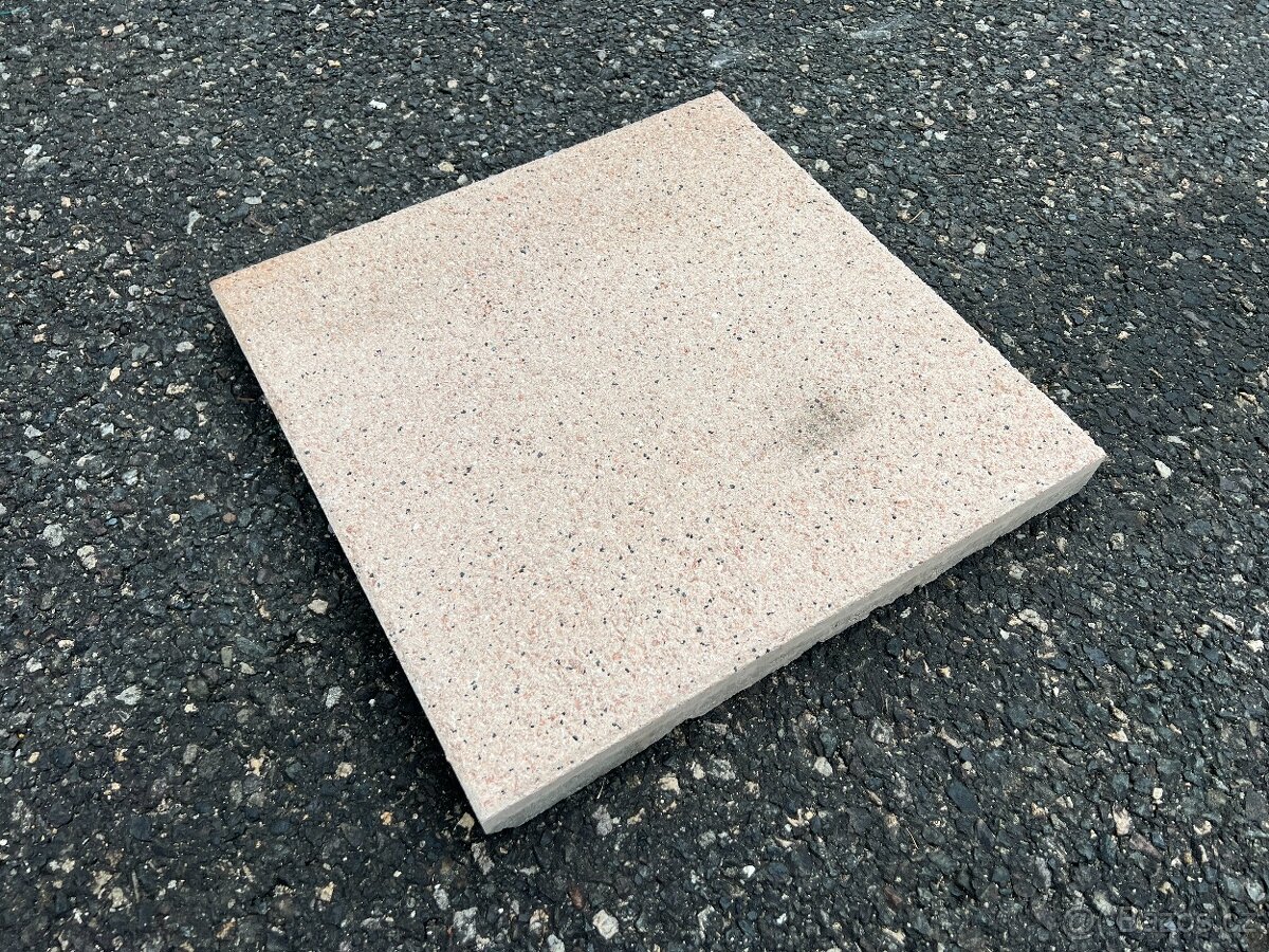 Plošná terasová dlažba Tokanto 40x40x4cm