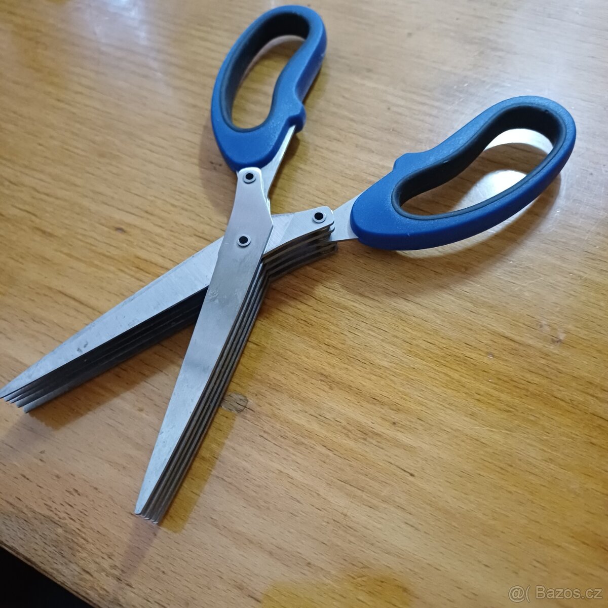 Kuchyňské nůžky na bylinky