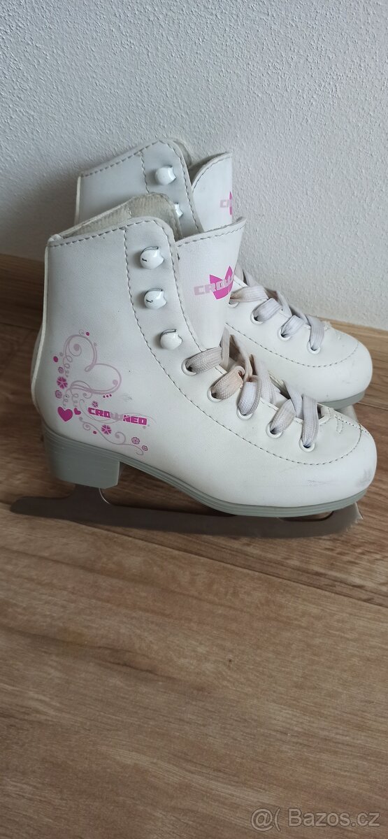 Brusle Crowned dívčí vel.29