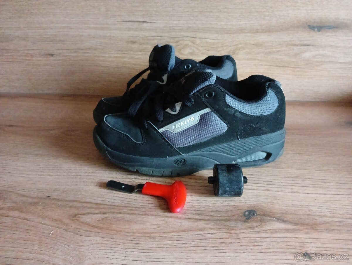 Boty Hellys s kolečkem.