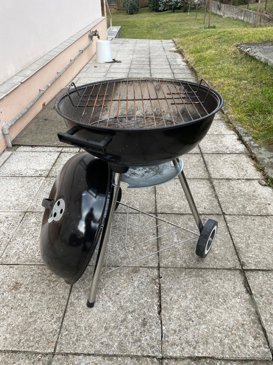 Zahradní gril