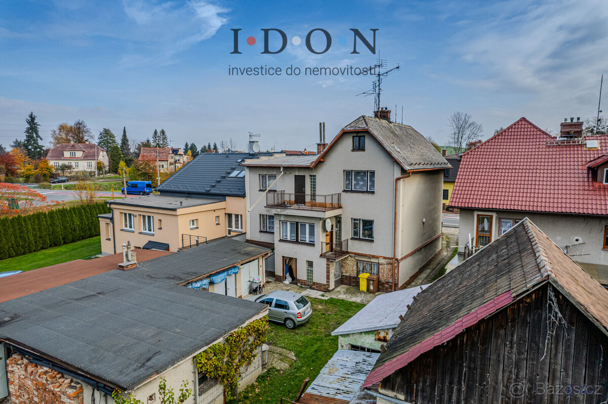 Prodej dvougeneračního RD, FM Staré Město, 2x 3+1, 2x garáž