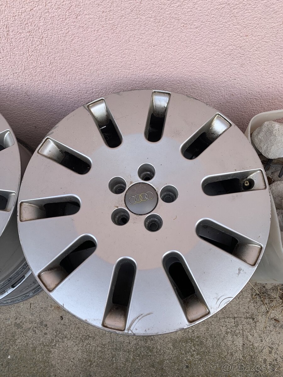 Audi r18 5x112