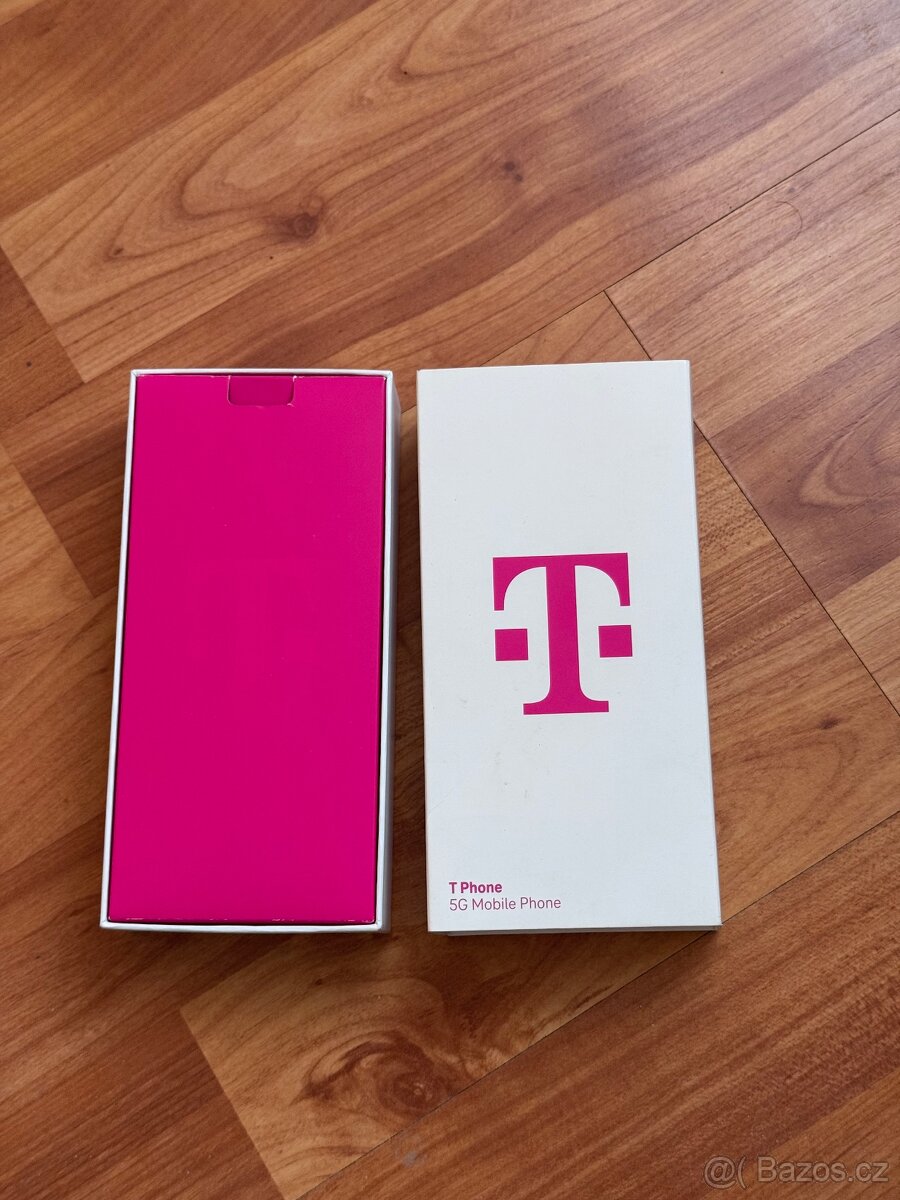 tPhone ROM: 64GB RAM: 4GB v top stavu