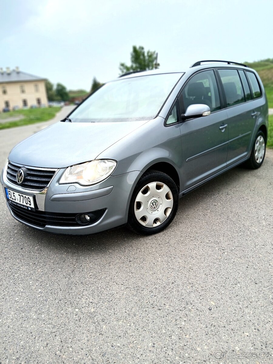 VOLKSWAGEN TOURAN 2,0 TDI, 103KW,R.V 2008,