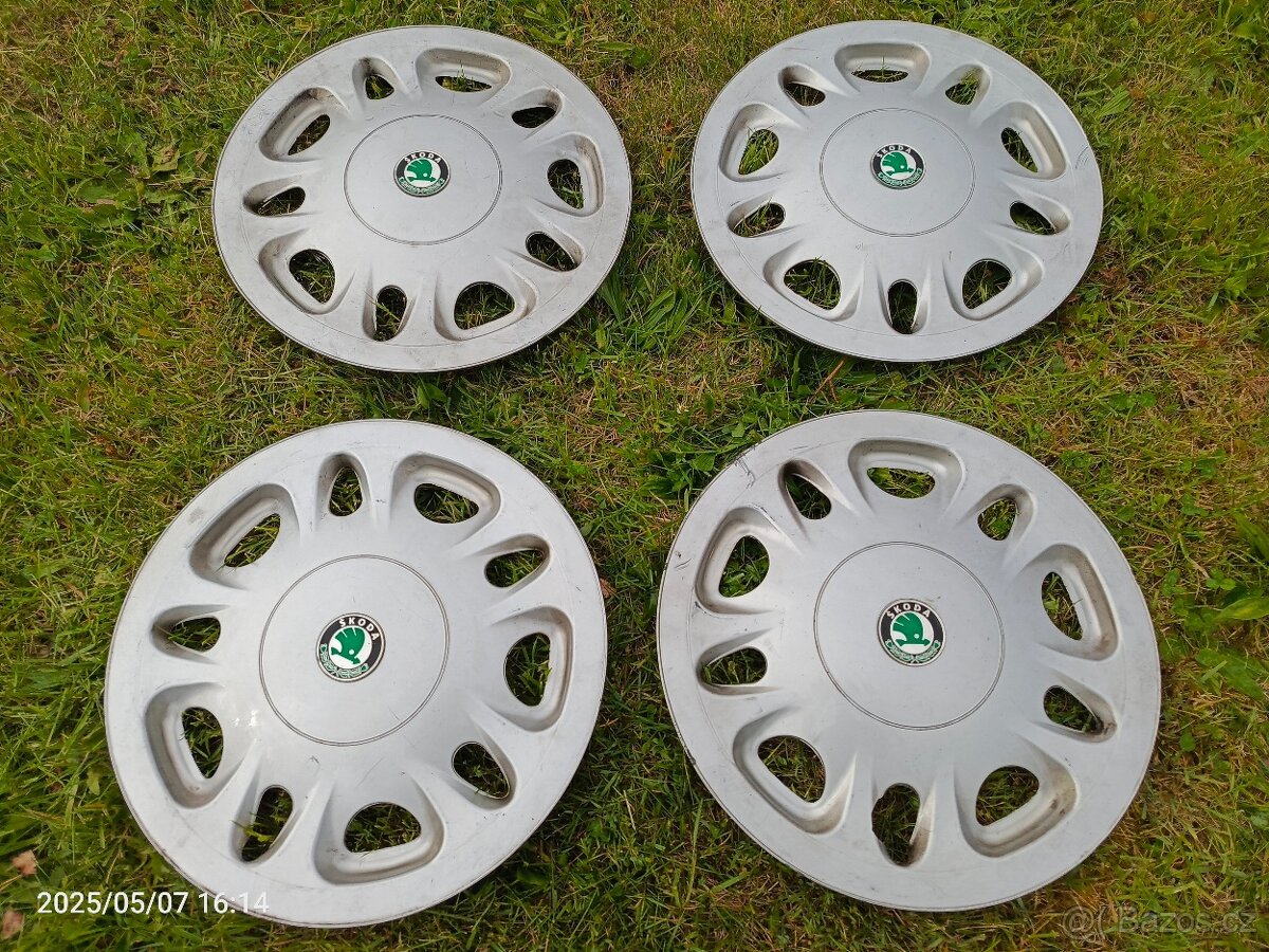 4ks poklice Škoda 15" Octavia