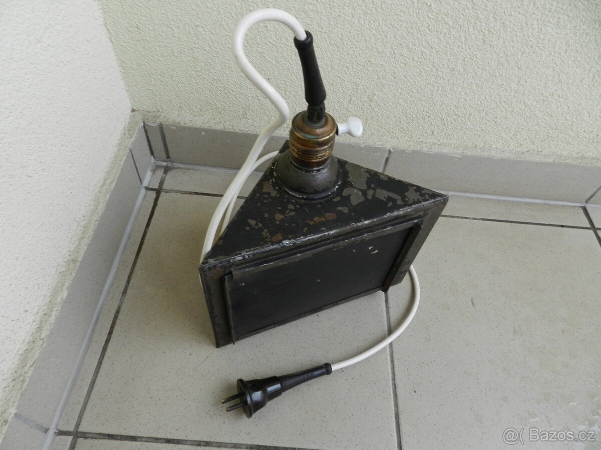 LAMPA Z FOTOKOMORY 30 léta