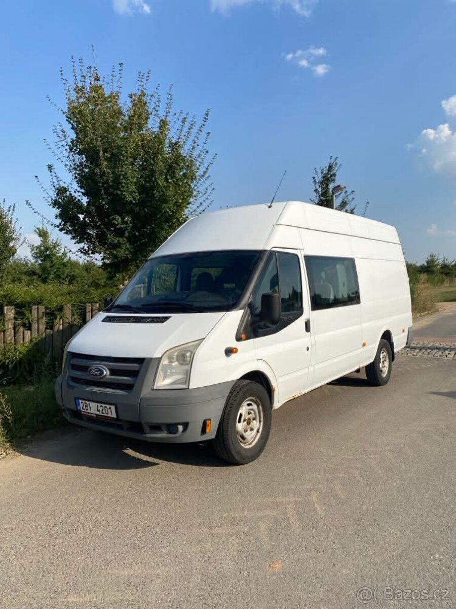 Ford Transit 2.4 Jumbo 6 míst