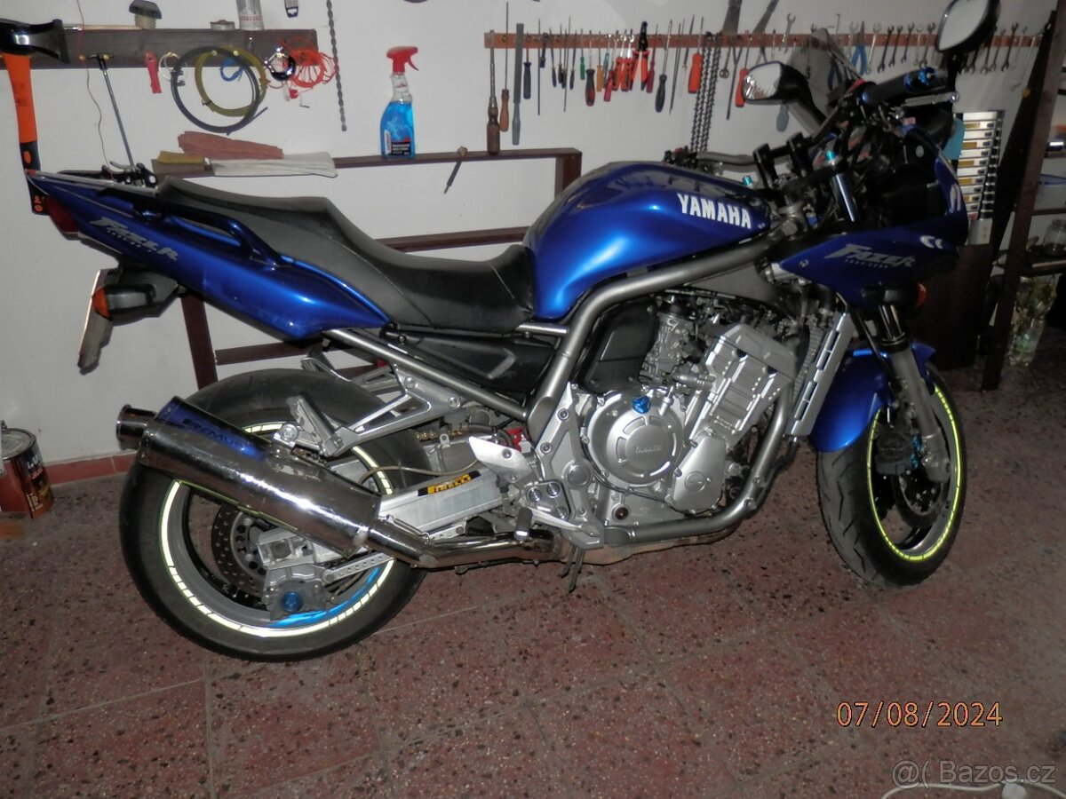 2001 Yamaha FZ Fazer