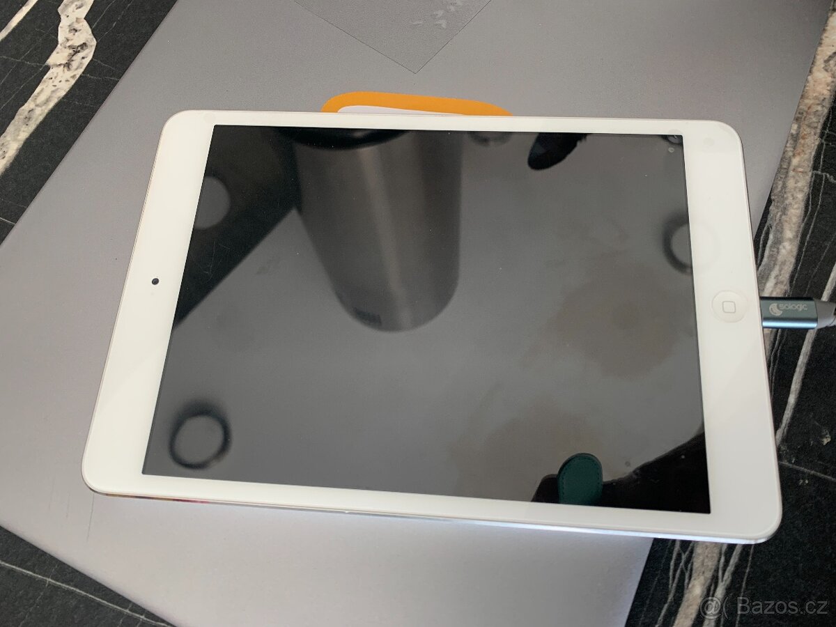 Apple iPad mini (A1432)