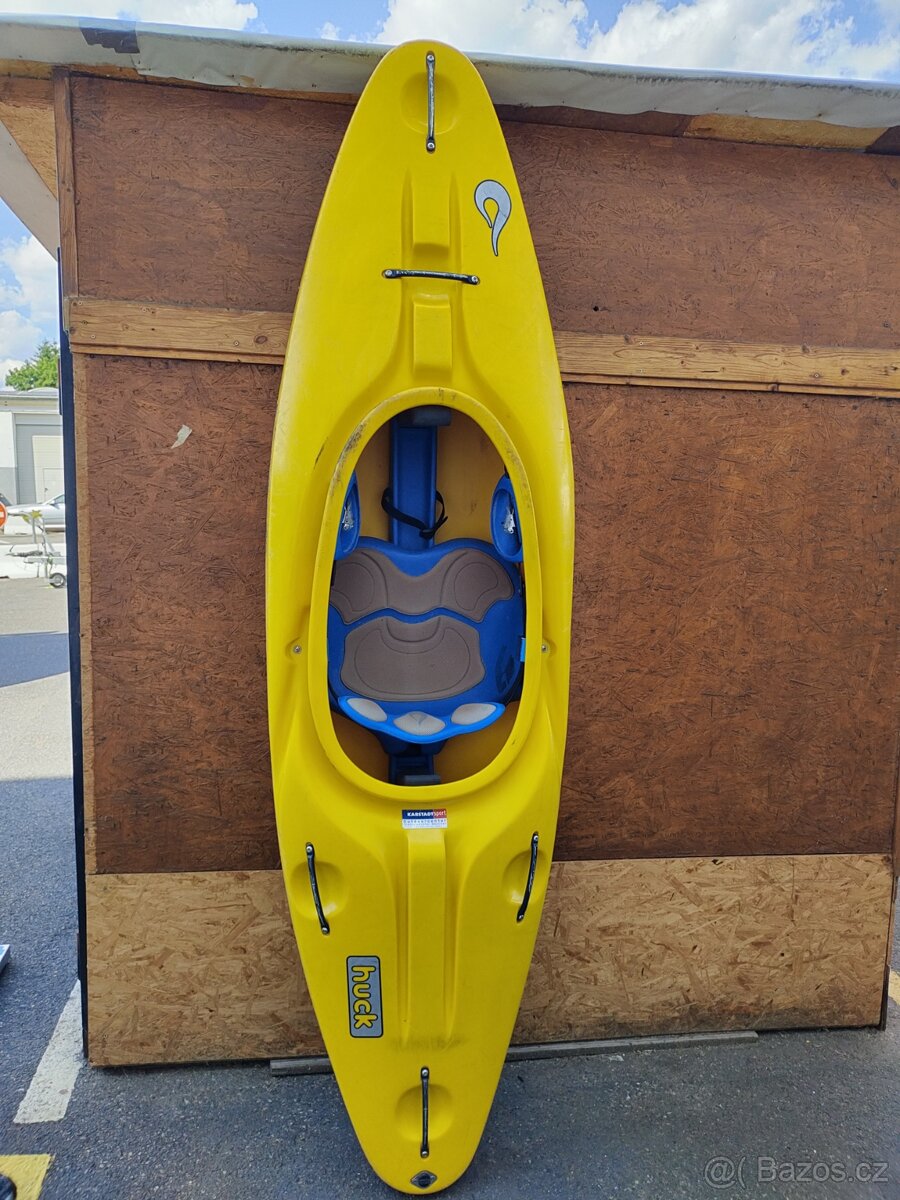 kajak LIQUID LOGIC HUCK délka 234 cm