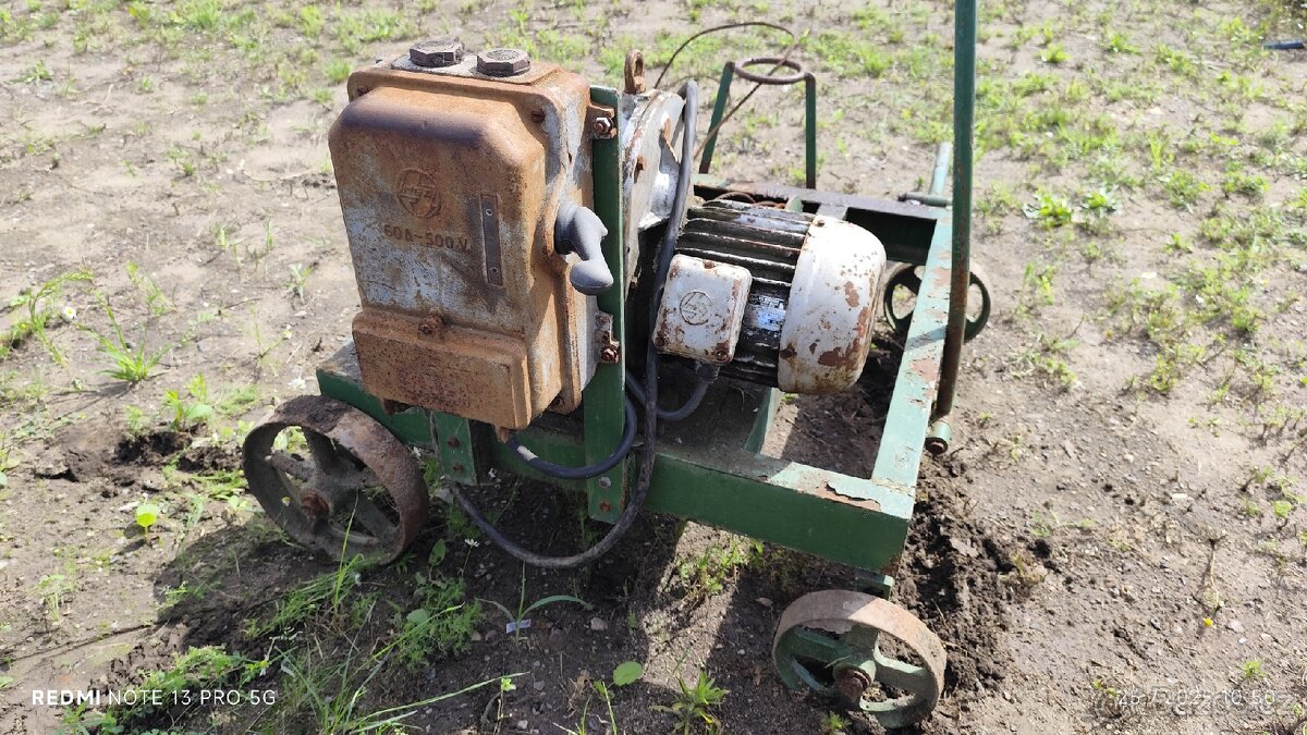 Stavební vrátek s převodovkou 1,5KW 380V