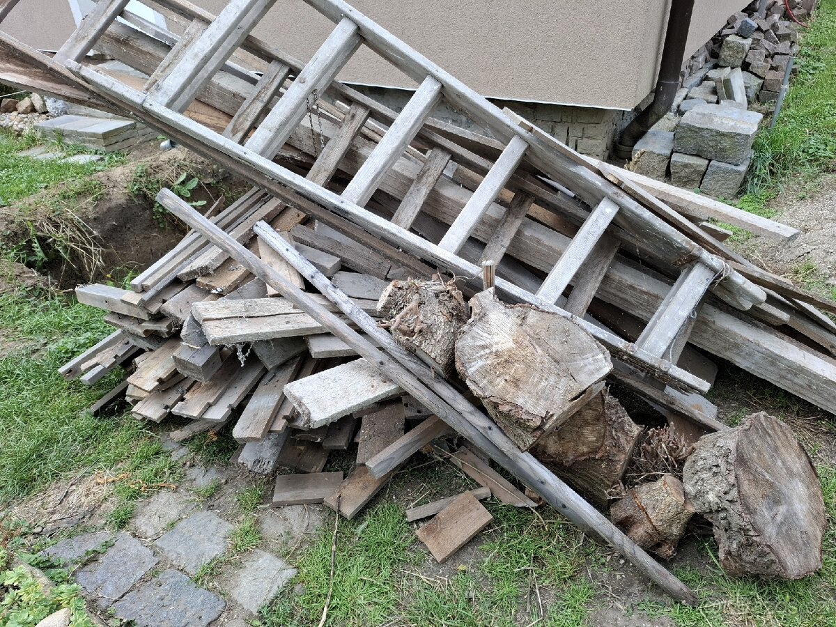 Dřevo za odvoz