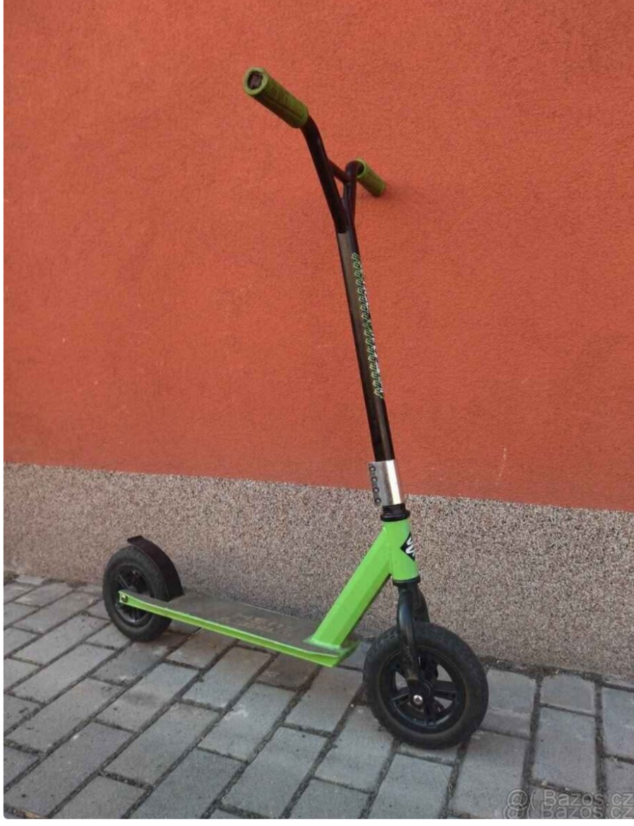 utdoor koloběžka s nafukovacími koly "SLEVA"