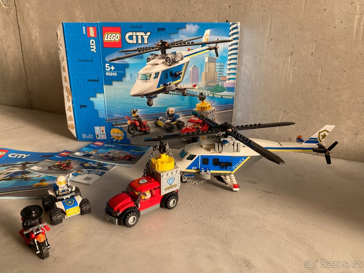 Lego City 60243 - Pronasledovani policejnim vrtulnikem