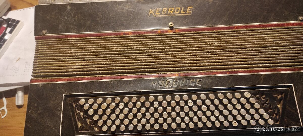 Akordeon knoflíkový 120 basů