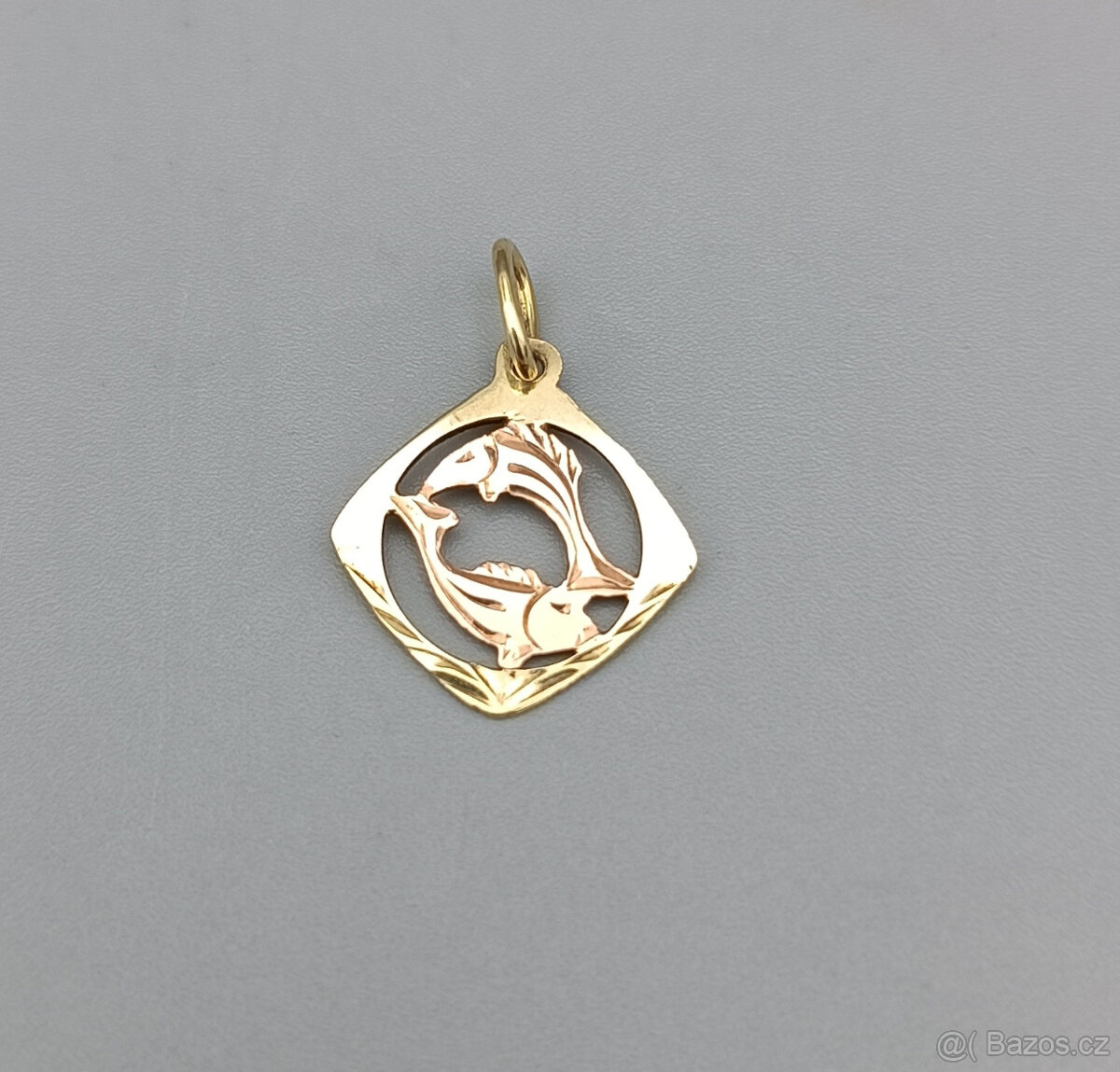 Zlatý přívěsek Ryby 0,70g, 14 kt, 585/1000