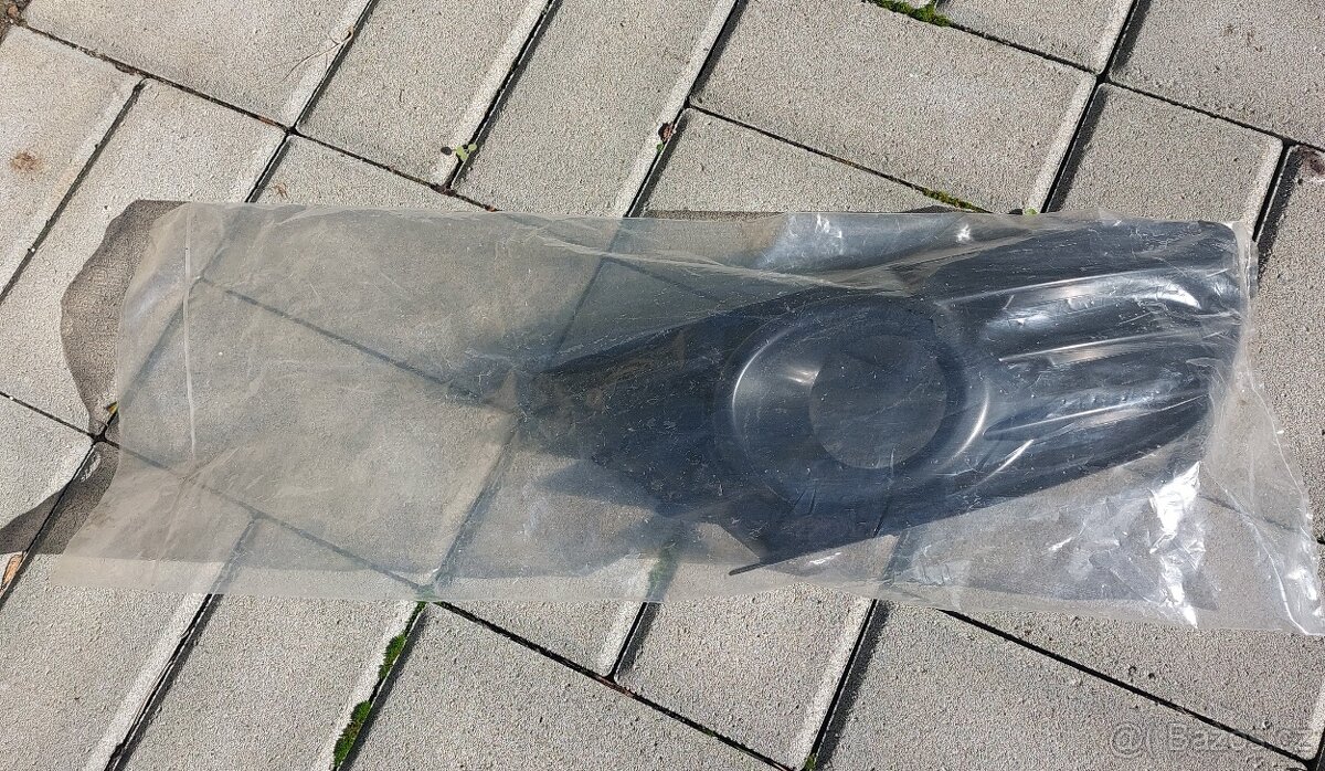 Citroӫn C4, kryt mlhovky