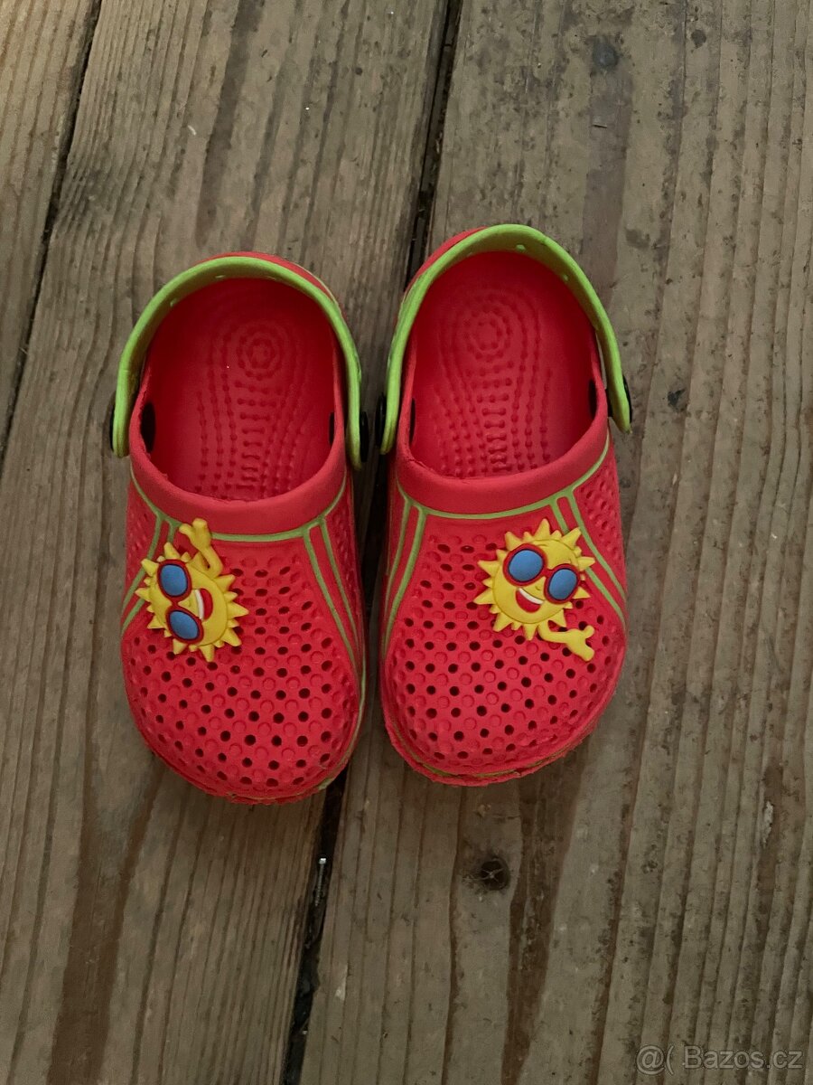 Dívčí boty typ crocsy vel. 22 jako nová