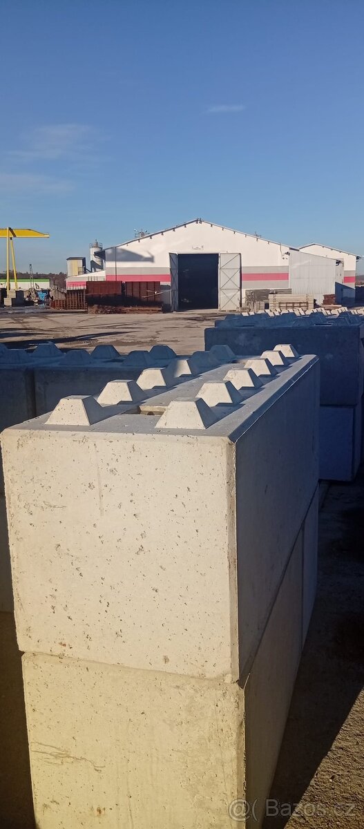 Prodám betonové bloky  , LEGO , opěrné zdi