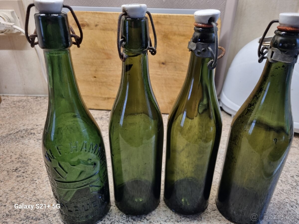 Staré pivní láhve