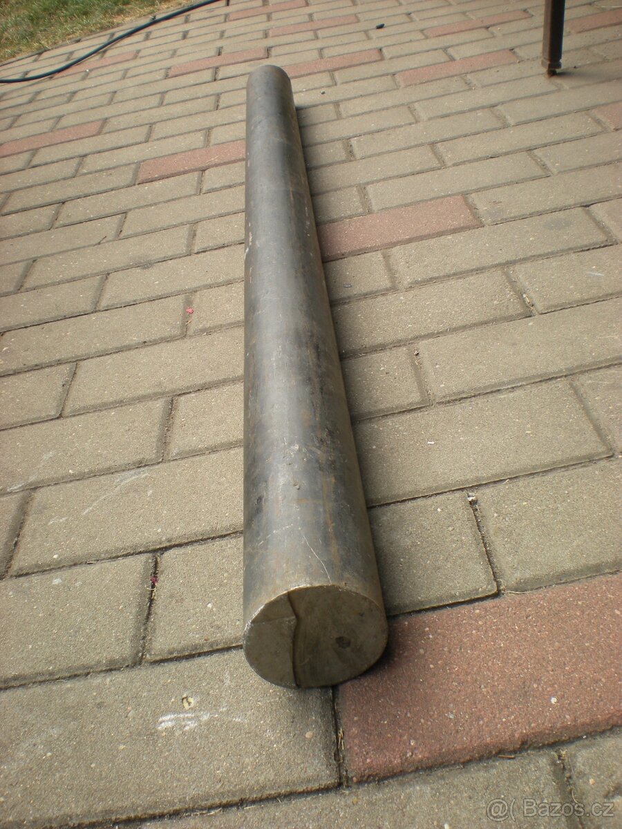Nerezová tyč ocel  Ø 70mm, délka 116 cm