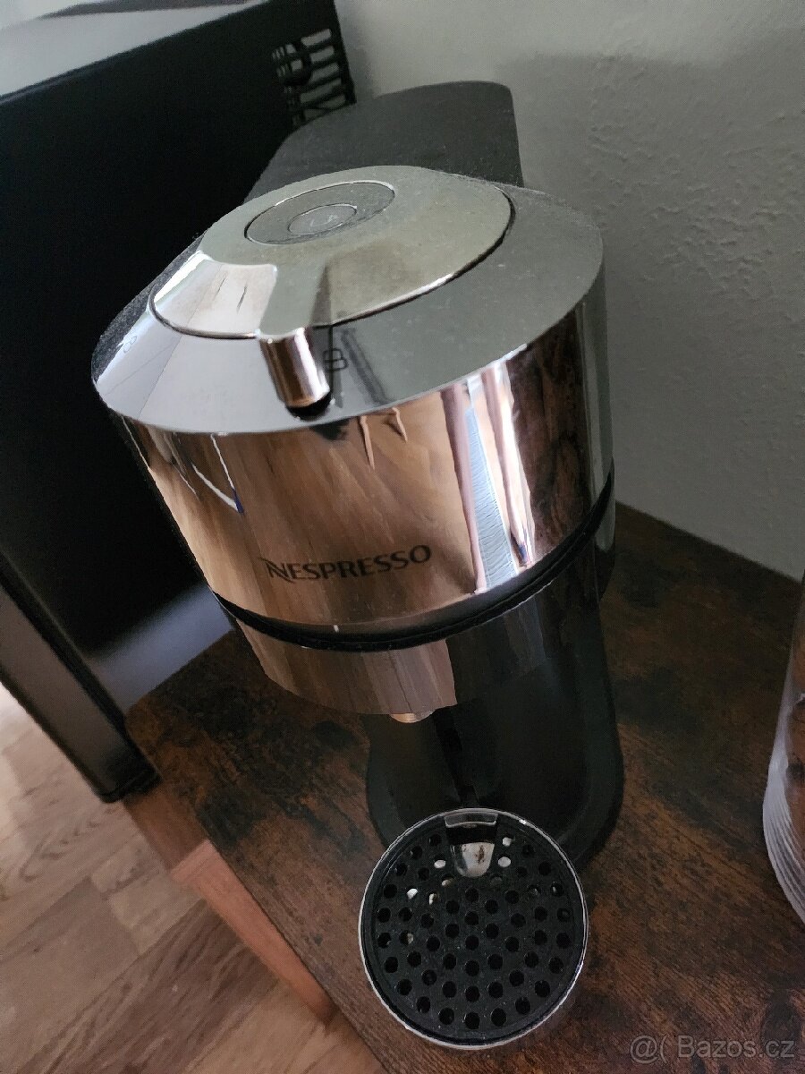 Kávovar Nespresso na vertuo kapsle