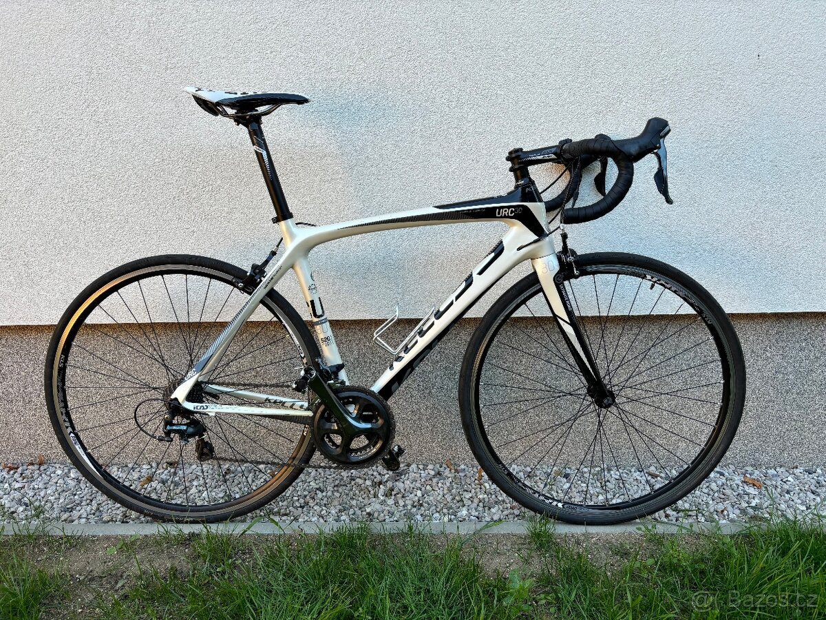 Silnicni kolo Kellys URC 30 carbon vel. 520mm / M