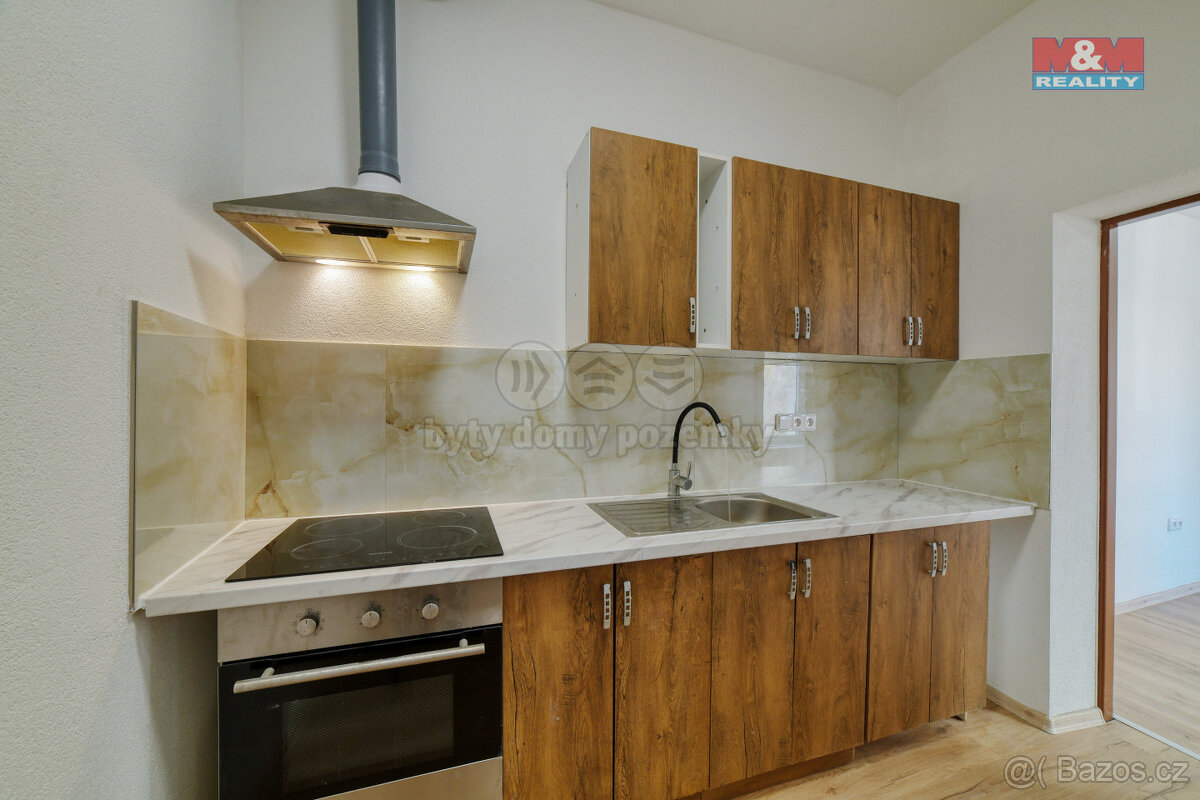 Pronájem bytu 2+1, 27 m², Mariánské Lázně, ul. Nákladní