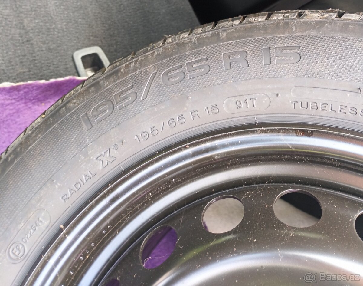 Celoroční pneu 195x65xR15