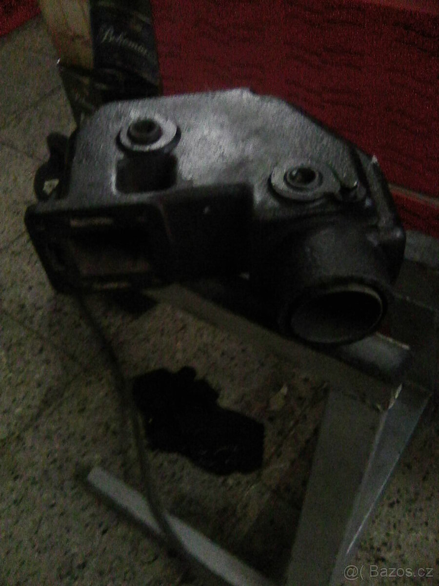 Výfuky MERCRUISER 2,5l/ 3,0l