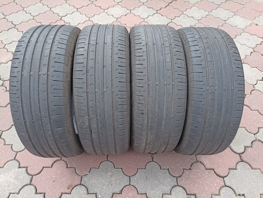 Letní sada pneu Continental 215/55 R17 94 V.