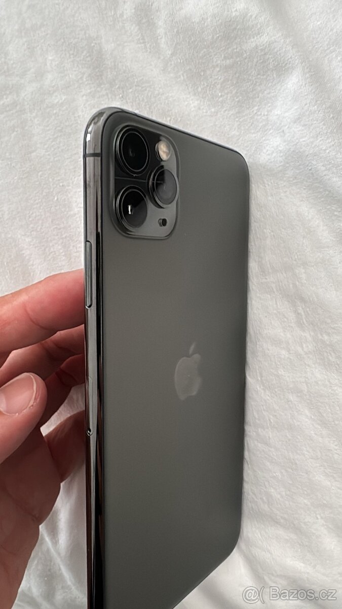 iPhone 11 Pro Max 256 GB – perfektní stav, baterie 85 %