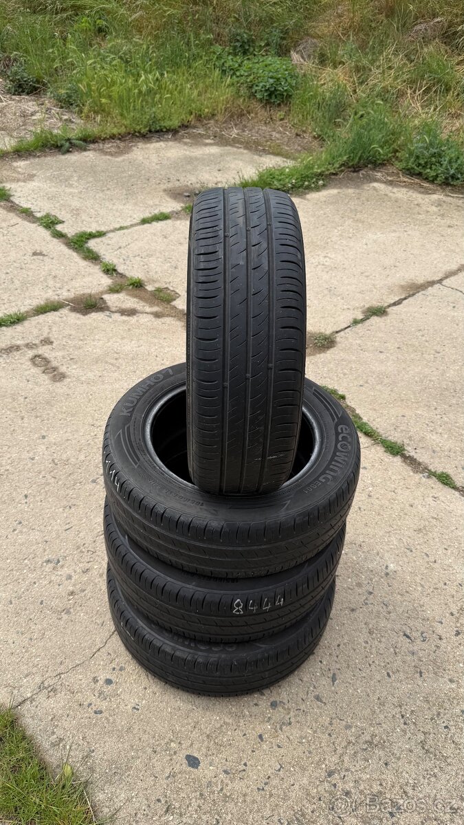 Prodám sadu letních pneu Kumho EcoWing ES01 185/60 R15 84H