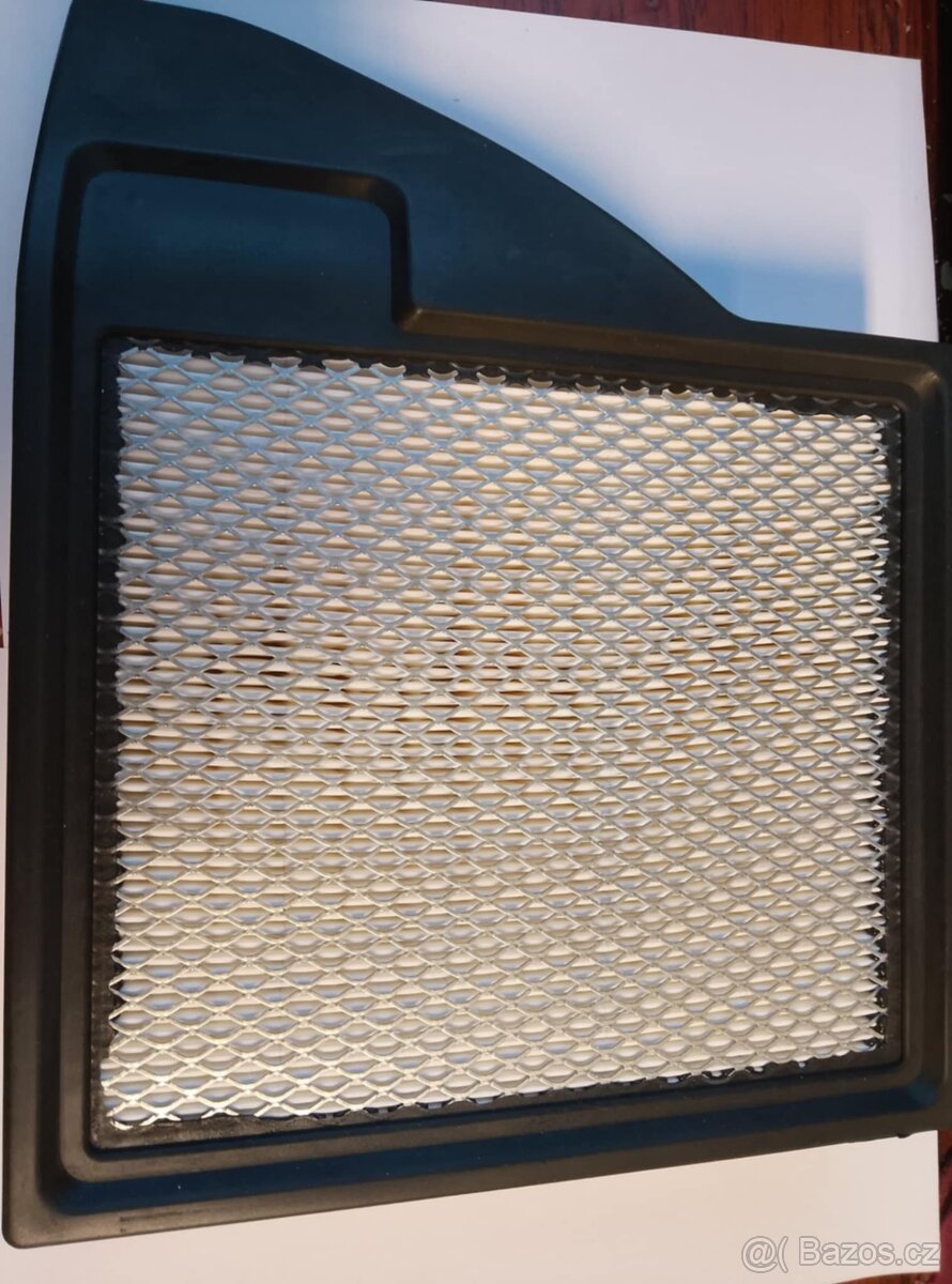Vzduchový filtr Mahle pro Ford Mustang