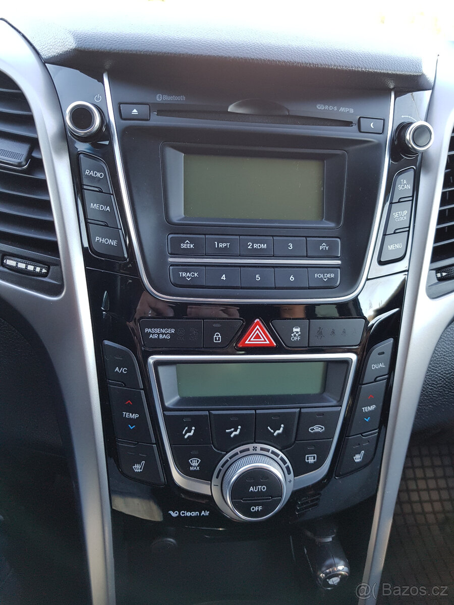 prodám Hyundai I 30 combi 1.6 benzín