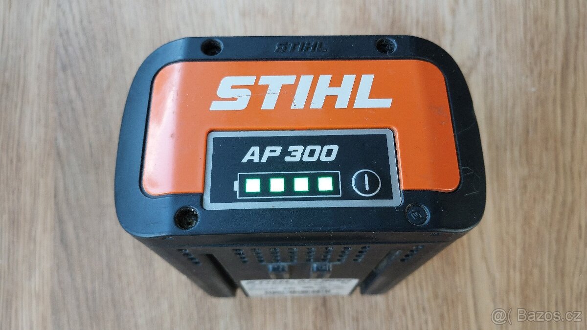 Akumulátor AP 300