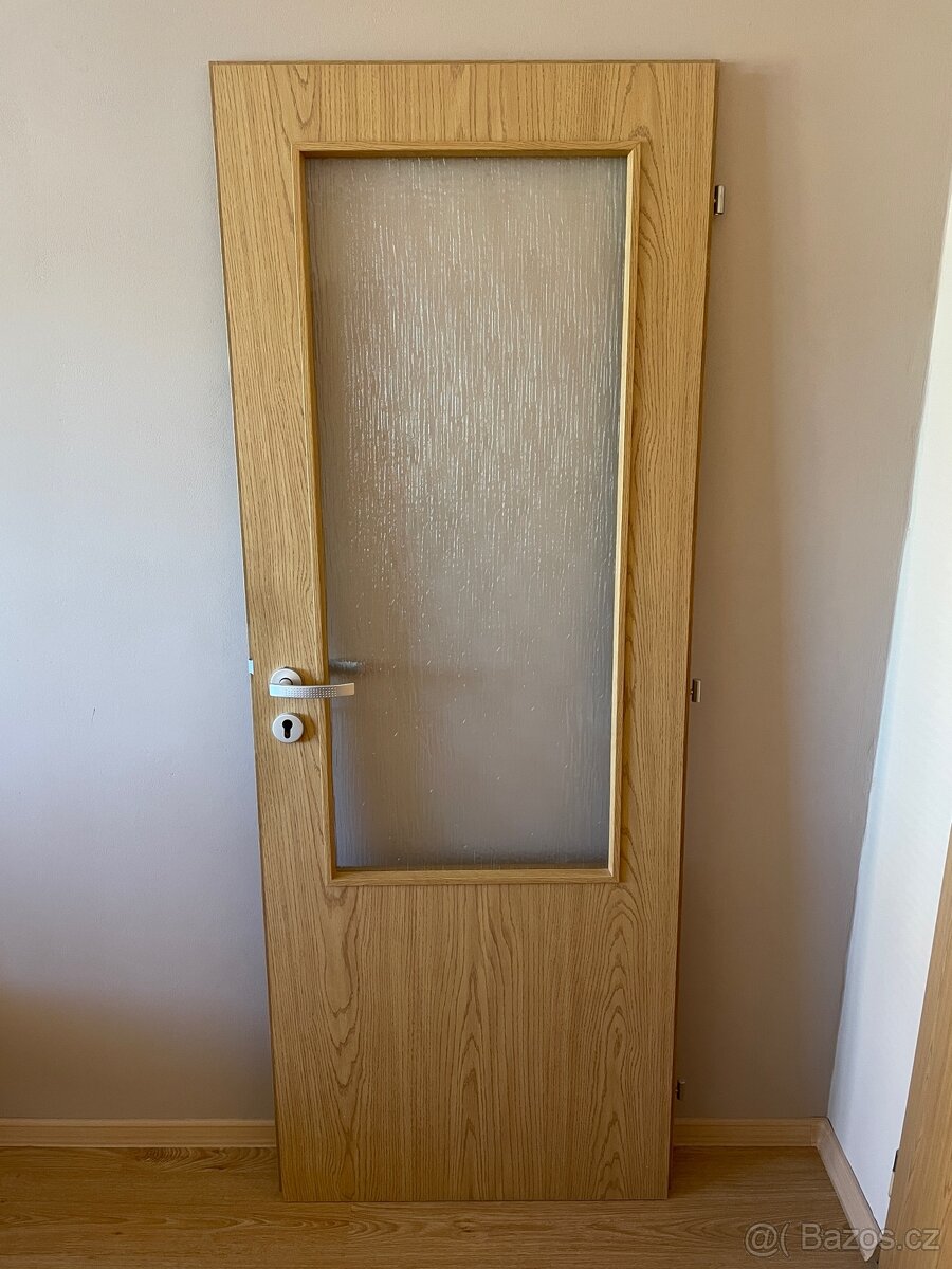 Interiérové dveře prosklené, 70cm