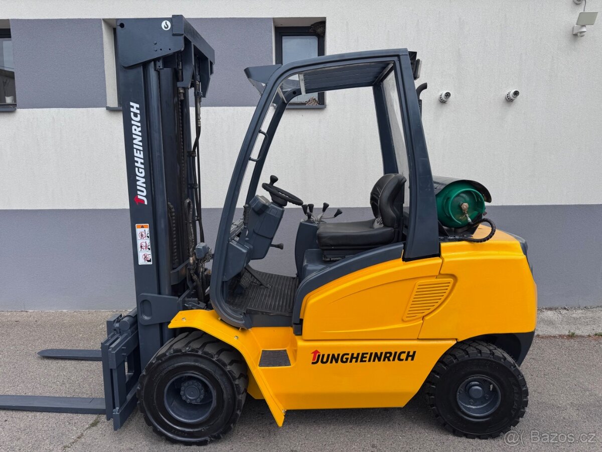 Vysokozdvižný vozík Jungheinrich 3t LPG triplex po REPASI