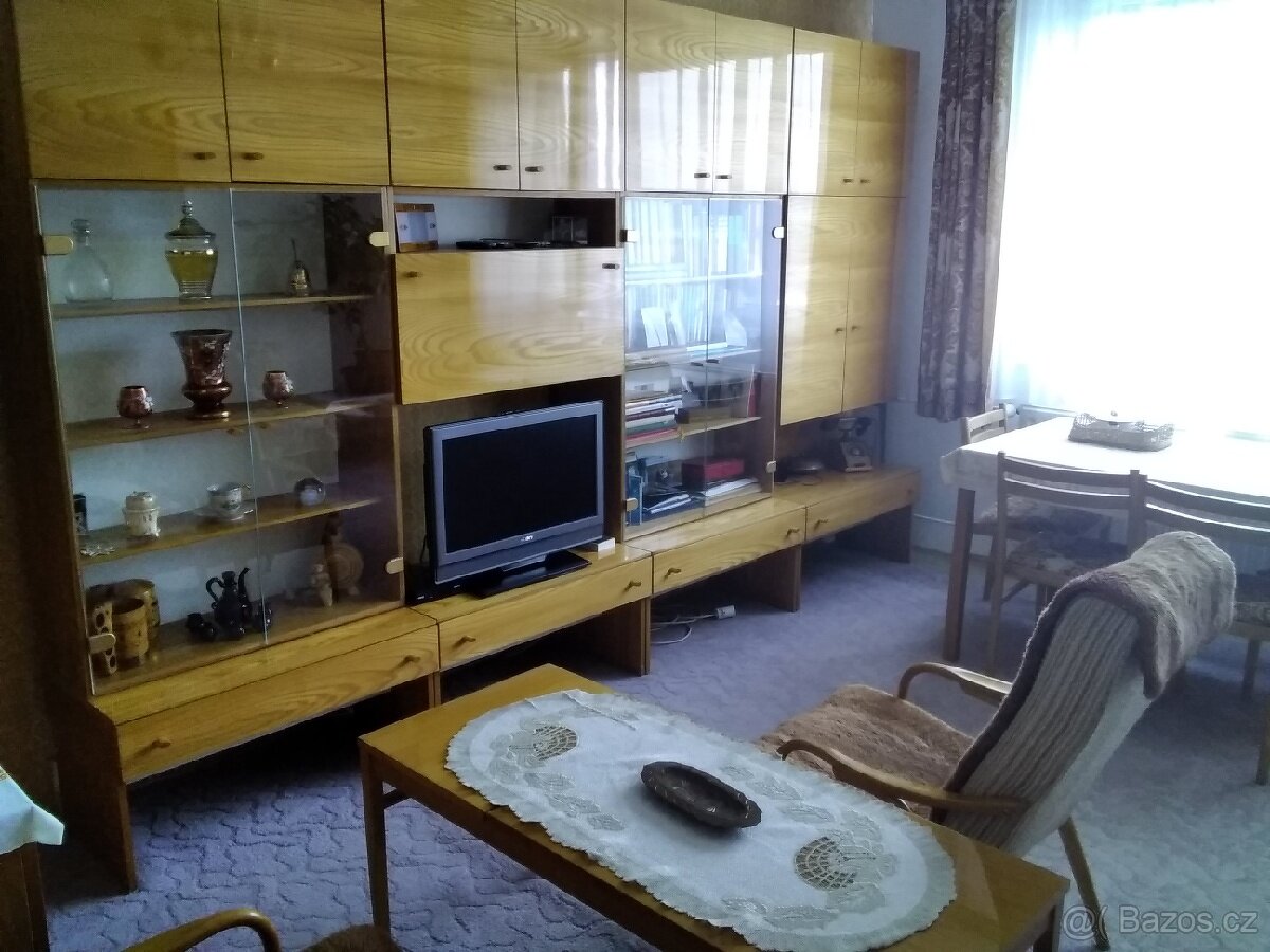 nabídka retro nábytku