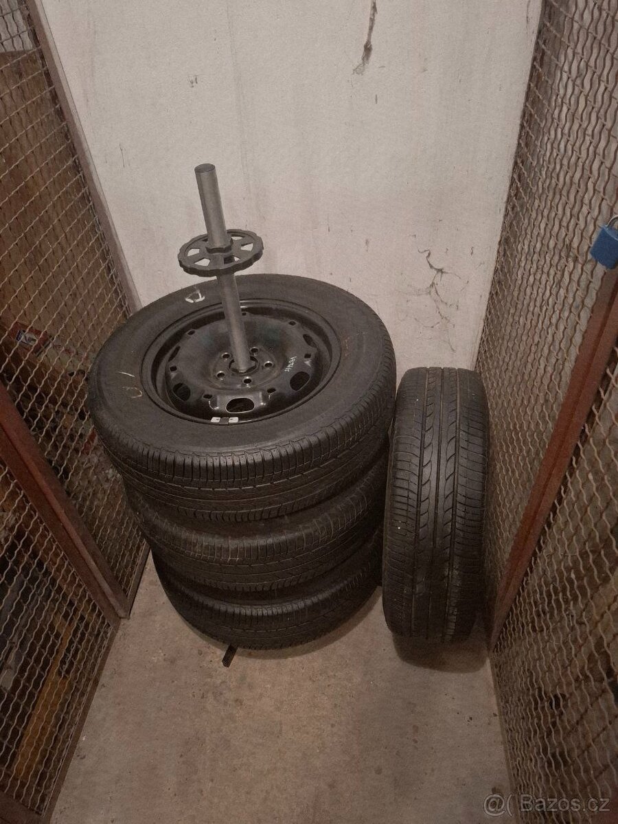 Letní pneu 175/70 R14