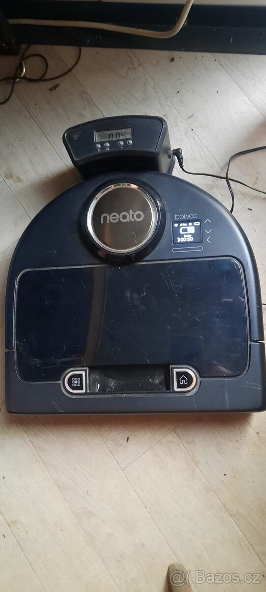 Robotický vysavač Neato