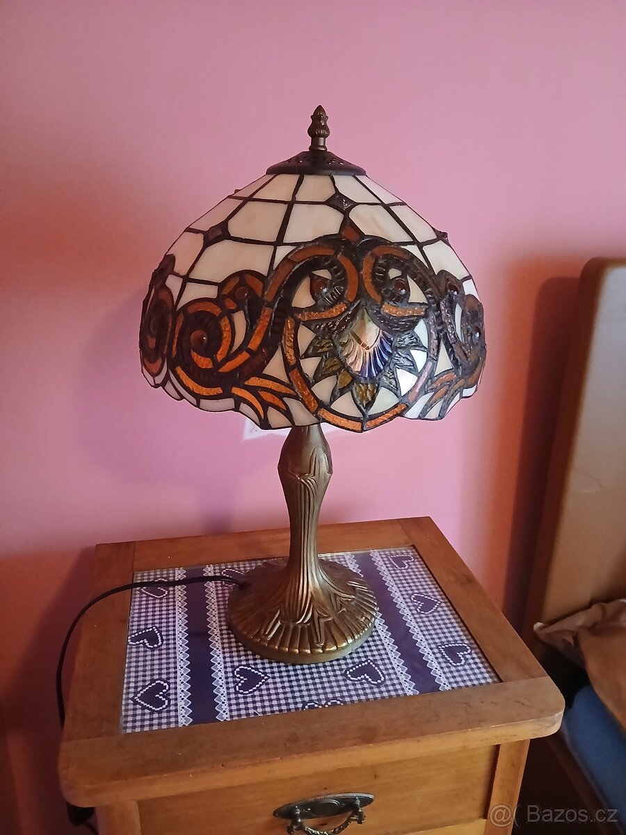 Stolní lampa Tiffany