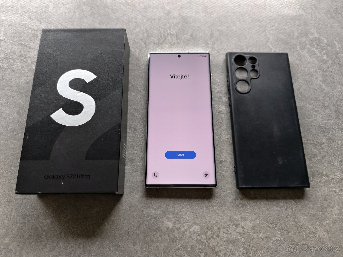 Samsung Galaxy S22 Ultra 256GB bílá
