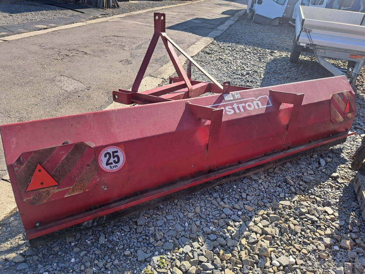 Radlice na sníh za traktor