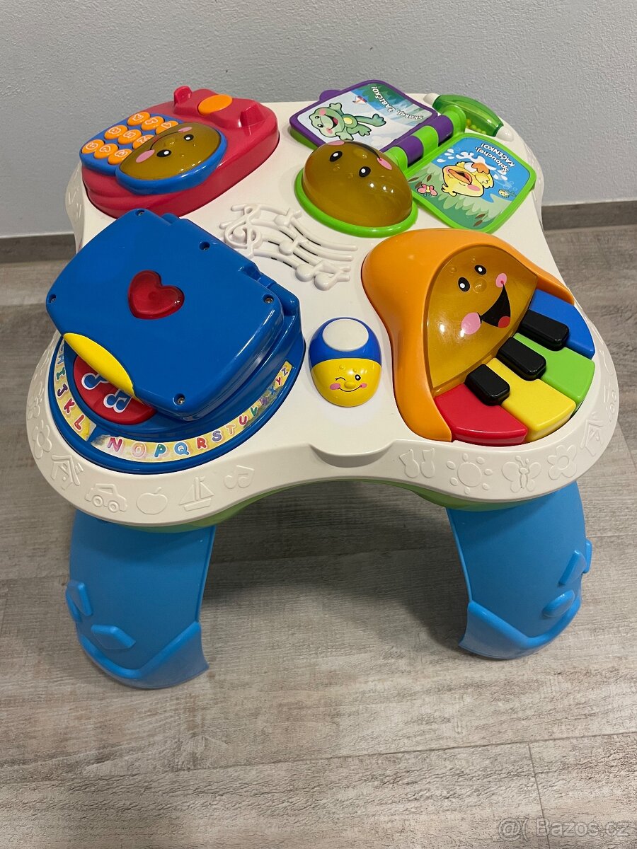 Interaktivní dětský stoleček Fisher Price