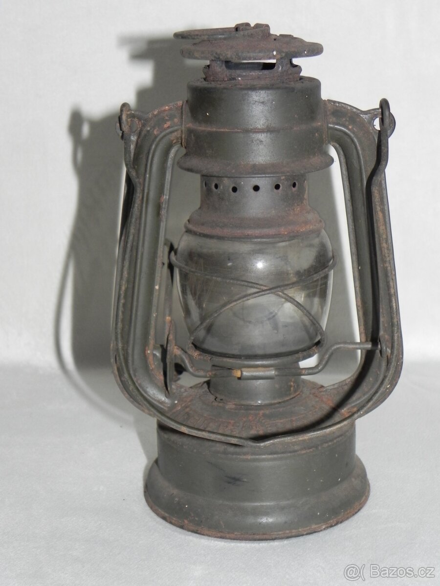 Stará petrolejka feuerhand 175 babel