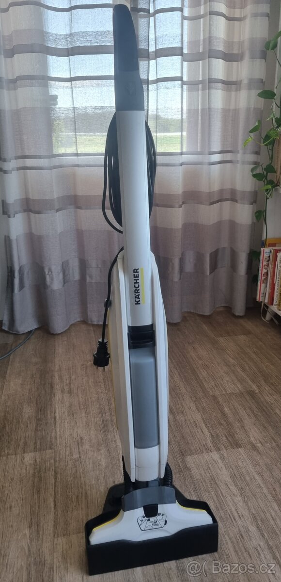 Podlahová myčka Karcher FC5