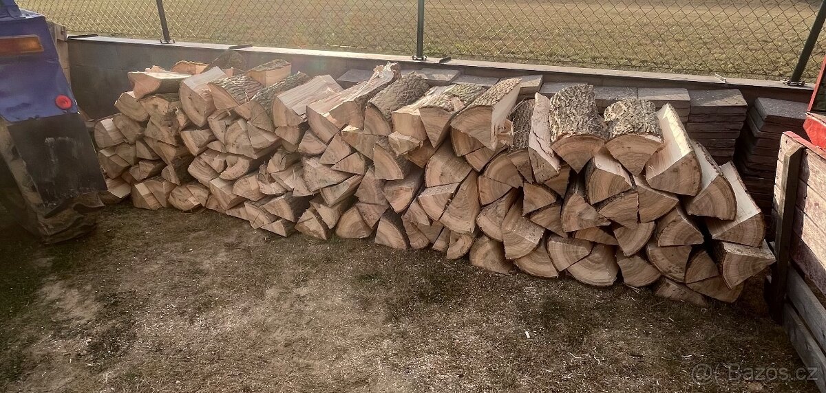 Tvrdé palivové dřevo